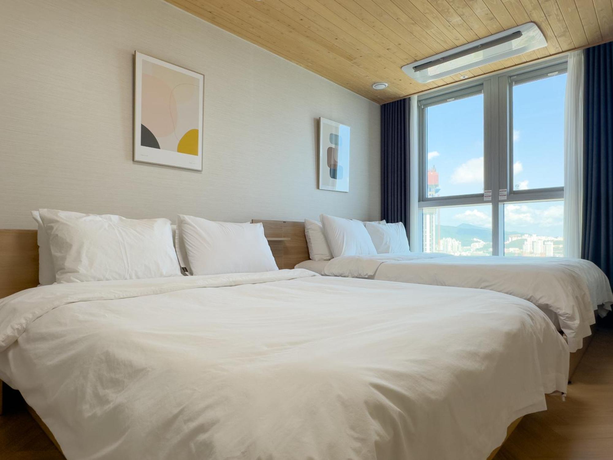 Apartemen Brown Station